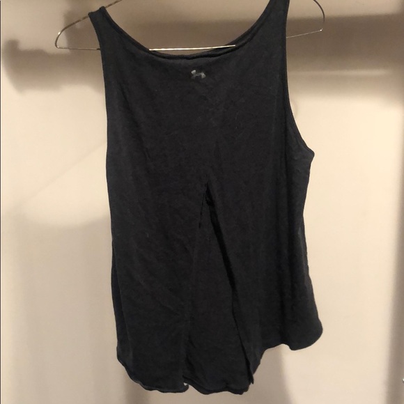 Under Armour Tank - Picture 2 of 3